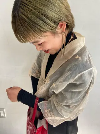 ショート カラー yuna/ボブカット /ハイトーンカラーのヘアスタイル