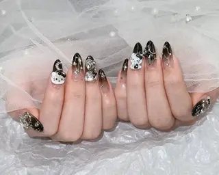 ネイル RINA 🤍のネイルデザイン