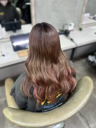 ロング カラー Blast akihaのヘアスタイル