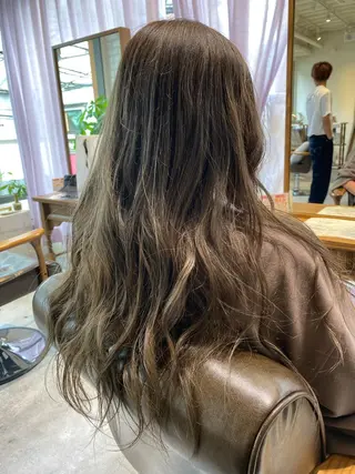 セミロング カラー ヘアアレンジ 柳井 準平のヘアスタイル