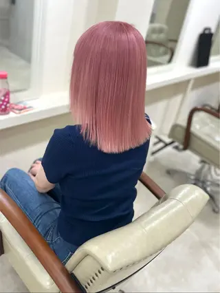 セミロング carina✂️ ハイトーンカラー🤩のヘアスタイル