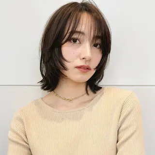 ショート ベージュ/暖色カラー /ボブ/ミカのヘアスタイル