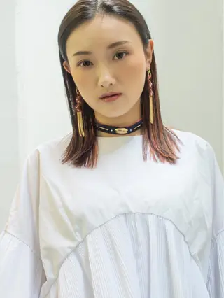 カラー nuu所属・💜ショート💜 ウルフ、ボブ二色亜美のヘアスタイル