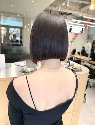 ショート hollo渋谷所属・切りっぱなしボブ /DAIKIのヘアスタイル