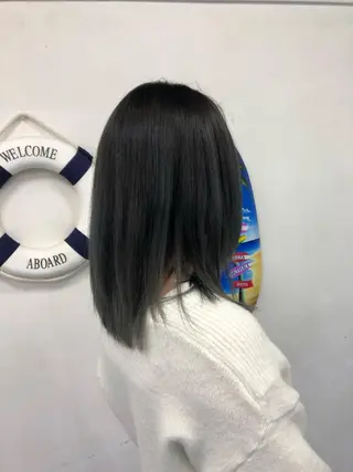 ミディアム カラー CoCooN Hiromiのヘアスタイル