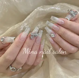 ネイル 🎀まゆ 🪽🐾のネイルデザイン