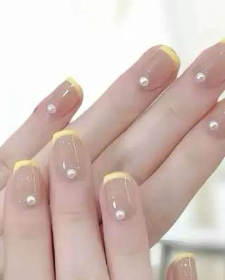 ネイル 高木 維麗絲のネイルデザイン