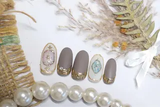 ミディアム ネイルN-STYLE スタッフのネイルデザイン