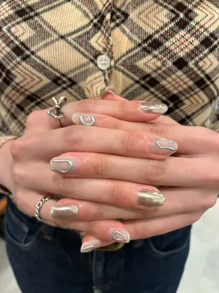 ネイル quro.n立川店所属・quro.n ☕️mariのネイルデザイン