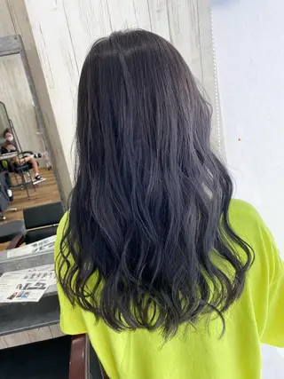 ロング 【.ico】心斎橋 飛田ゆうきのヘアスタイル