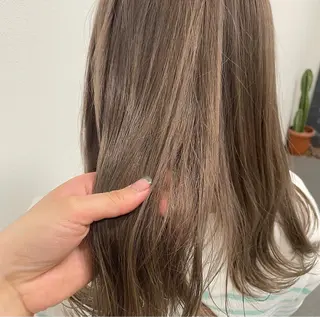 セミロング カラー GPIP 近藤沙樹のヘアスタイル