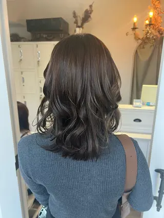 ミディアム 髙橋 秀果のヘアスタイル