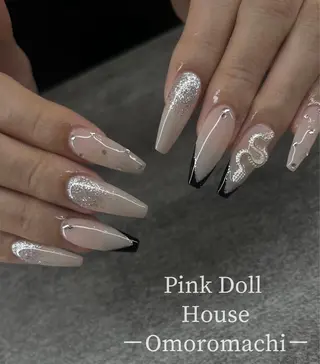 ロング PinkDoll Houseのネイルデザイン