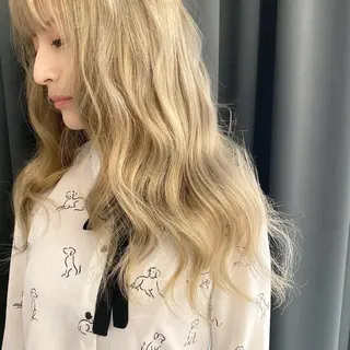 ロング カラー ORIKA 美容室のヘアスタイル