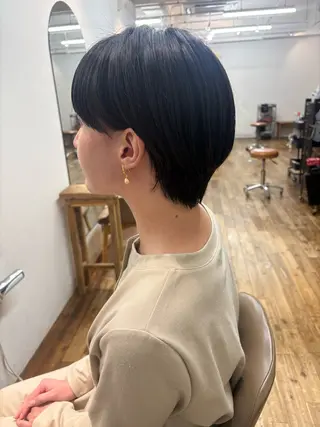 ショート たにおか まなかのヘアスタイル