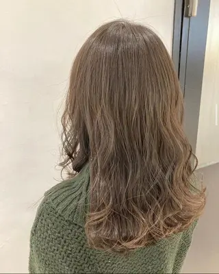 ロング カラー ヘアアレンジ エグチ アキラのヘアスタイル