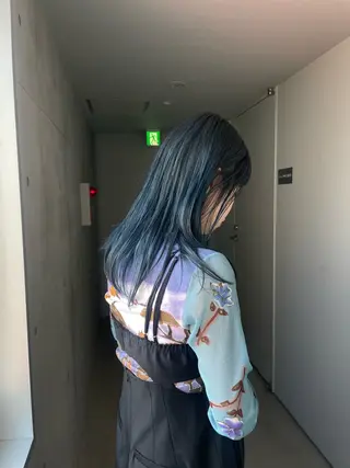 カラー 佐伯 和佳のヘアスタイル