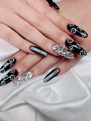 ネイル T. kayoのネイルデザイン