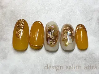 ネイル 根津 綾子のネイルデザイン