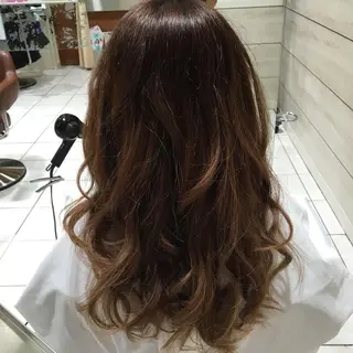 ロング メ イのヘアスタイル