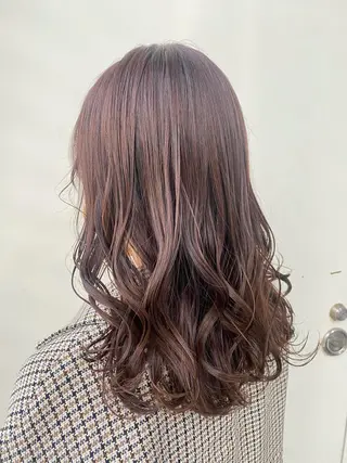 ミディアム カラー 韓国ヘア顔周りカット 艶髪ベージュtamaのヘアスタイル