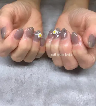 ネイル ﾈｲﾙﾙｰﾑﾘｯｶ 𝐦𝐚𝐲𝐮のネイルデザイン