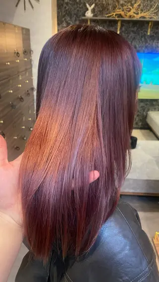 セミロング カラー 飯田 雷晟のヘアスタイル