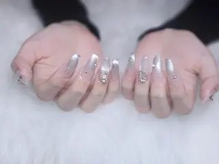 ネイル lisse所属・京免 もものネイルデザイン