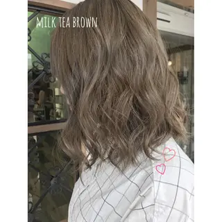 ミディアム カラー シアーベージュニスト 🥣大石亜里紗のヘアスタイル