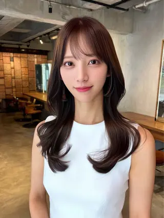 セミロング 柔らか透明感カラー ☀️koshi☀️のヘアスタイル