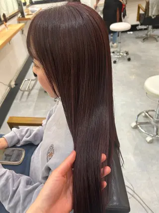 ロング カラー CARICIA 白木 由里加のヘアスタイル