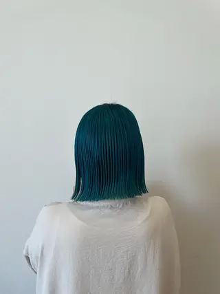 カラー 櫻井 莉子のヘアスタイル