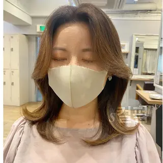 ミディアム カラー SALOWIN 新宿三丁目EAST所属・韓国レイヤー🇰🇷 layercut✂️のヘアスタイル