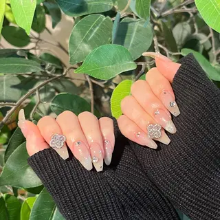 ネイル ☁️BLITZ 🎀笠原雪音🎀のネイルデザイン