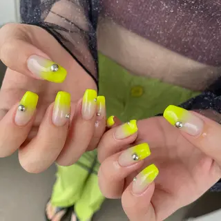 ネイル カメレオン京橋🌻 草葉由佳のネイルデザイン