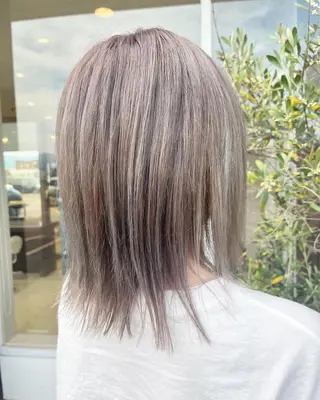 ミディアム EARTH長岡 🌼渡辺まい🌼のヘアスタイル