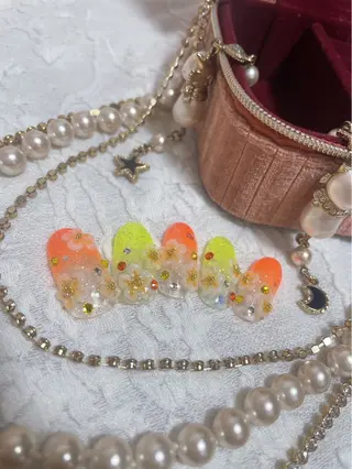 ネイル エンジェルリフレ所属・Megumi Sakuraiのネイルデザイン