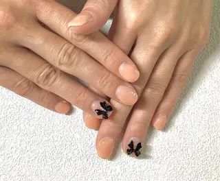 ネイル 勝どきホワイトニング titti 旭花菜のネイルデザイン