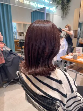 ミディアム 黒木 日那のヘアスタイル