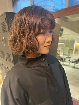 ミディアム パーマ SIKI yuuna レイヤーカット🪽のヘアスタイル