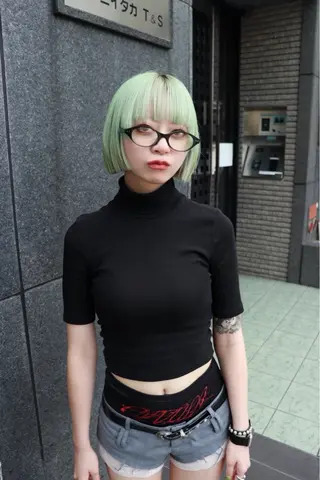 ショート カラー 色落ちまで2度綺麗な ハイトーン⭐️ヨシキのヘアスタイル