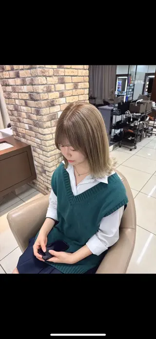 ミディアム カラー メンズ特化 センターパート特化のヘアスタイル