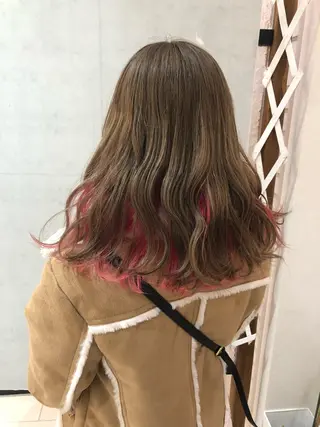 ミディアム カラー 樋渡 侑希のヘアスタイル