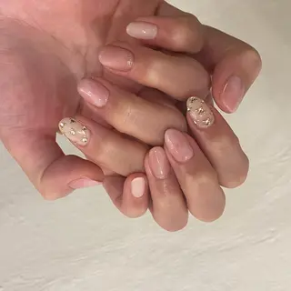 ネイル ネイル&アイ QUEEN&CRIMSON所属・眉WAX/ピーリング ホワイトニングの眉毛・アイブロウイメージ