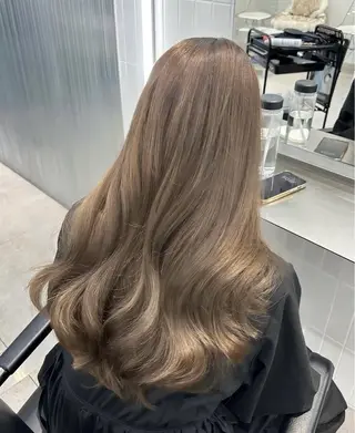 ロング カラー onyx所属・表参道/ブリーチ ハイトーン/sahoのヘアスタイル