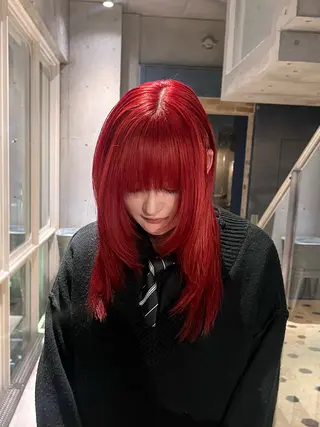 カラー RINA .のヘアスタイル