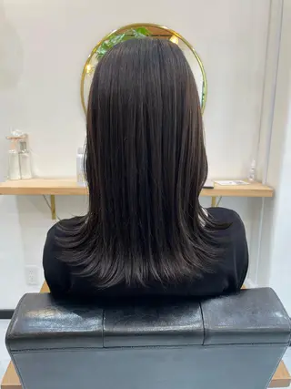 ミディアム カラー 高梨 菜々のヘアスタイル