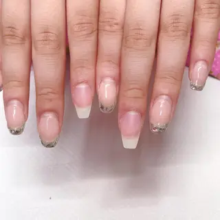 ネイル 深爪を断らない スカルプ高評価店のネイルデザイン