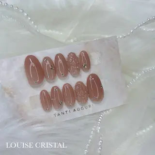 ネイル LOUISE CRYSTALのネイルデザイン