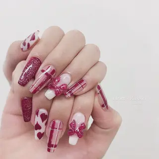 ネイル Arowa 伊田のネイルデザイン